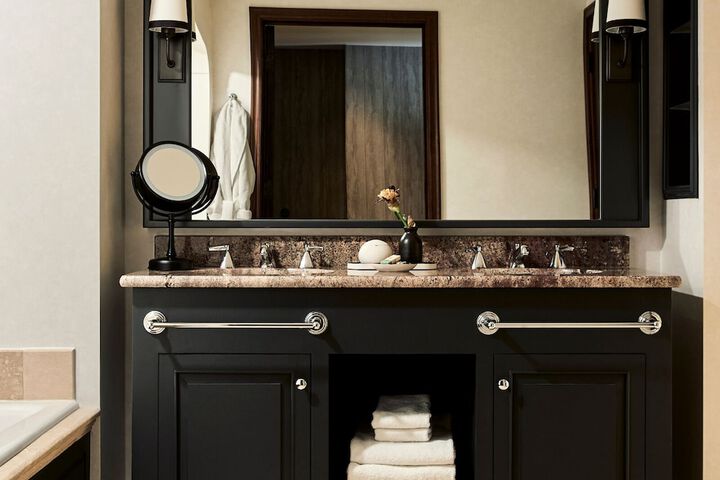 Madeline Hotel & Residences Auberge Collection