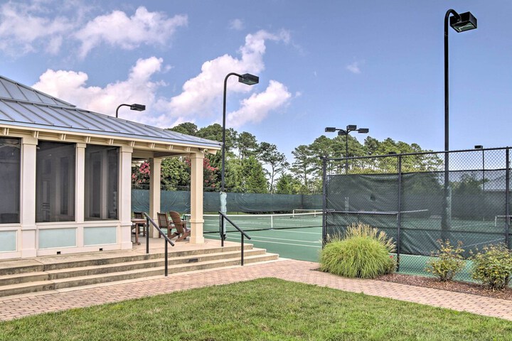 Furnished Outdoor Space: Family Home in Ocean View