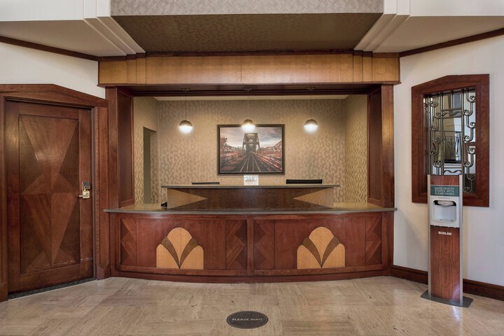 Hotel Interior 8 of 29