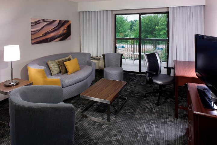Room 18 of 32