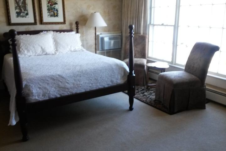 Room 45 of 73