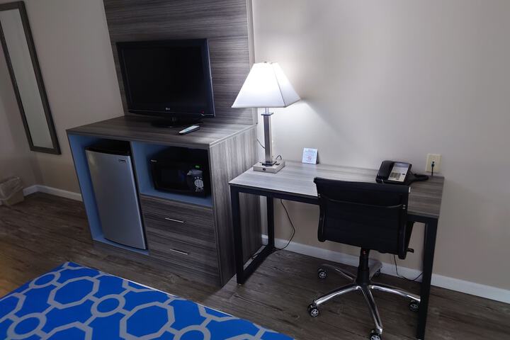 Room 9 of 25