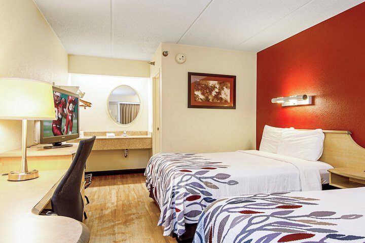 Red Roof Inn Charleston West - Hurricane WV
