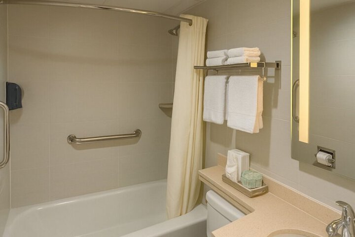 The Floral Park Motor Lodge