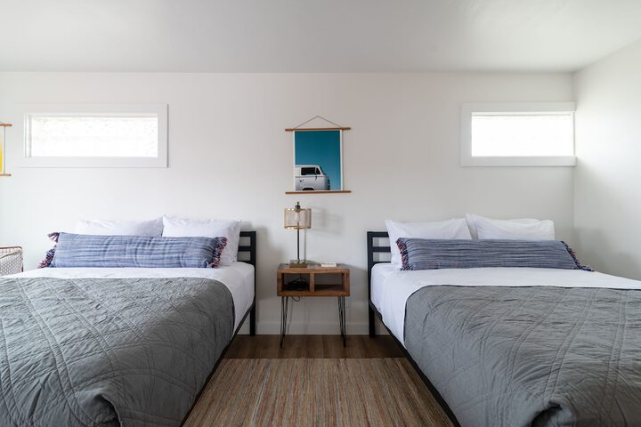 Room 12 of 34