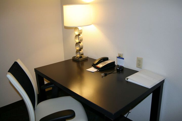 Room 75 of 98