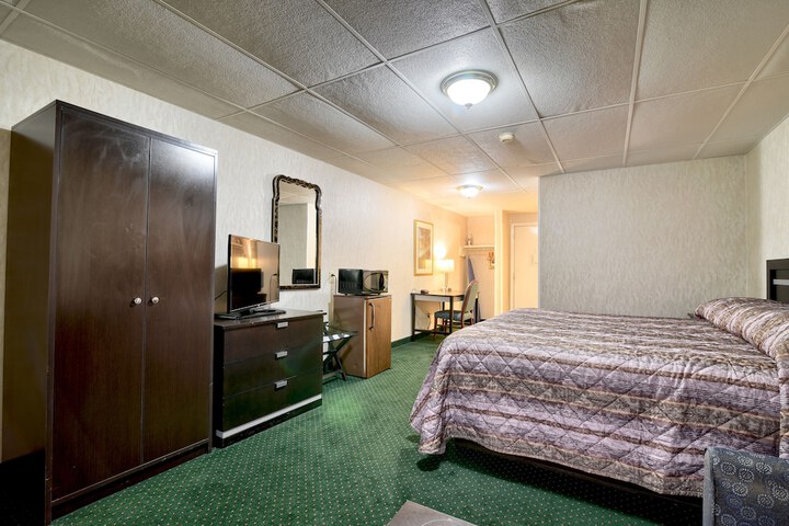 Roosevelt Inn and Suites Saratoga Springs