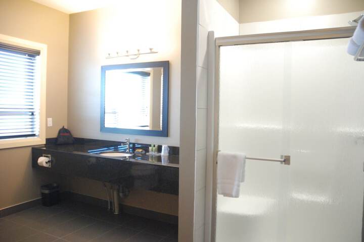 Best Western Plus Fort Saskatchewan Inn & Suites