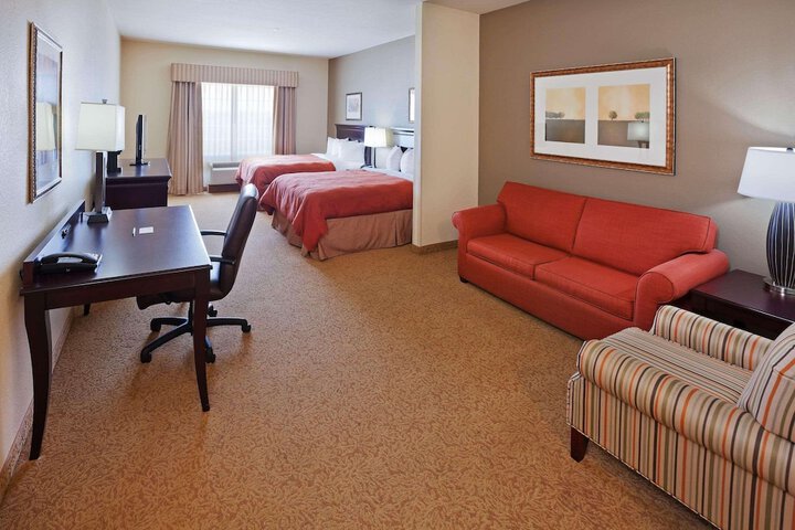 Room 10 of 36