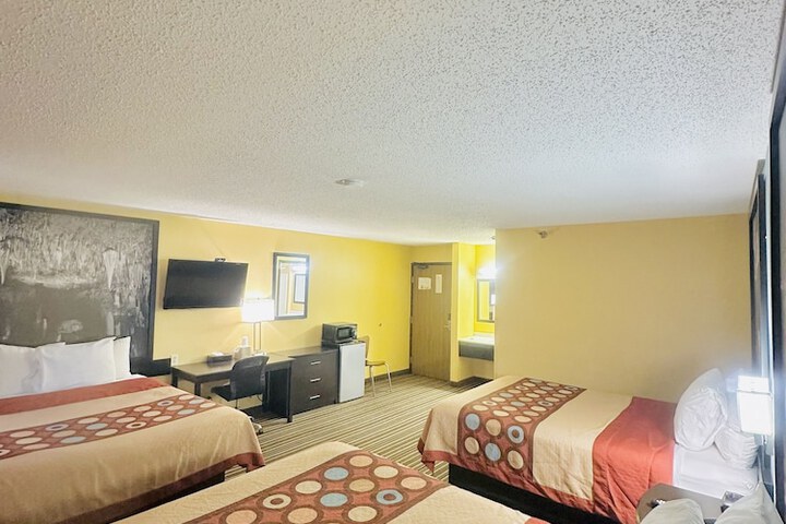 Room 15 of 46