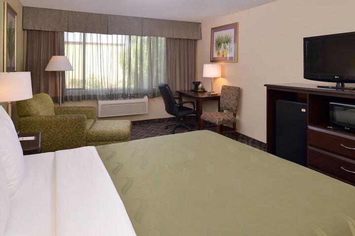Quality Inn & Suites Montebello - Los Angeles
