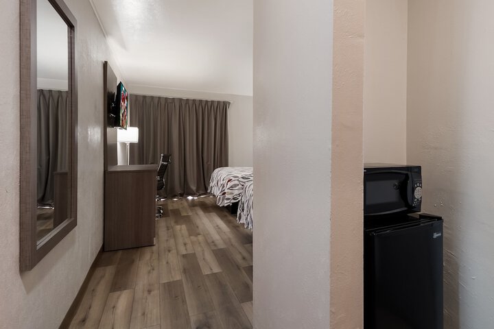 Room 22 of 31
