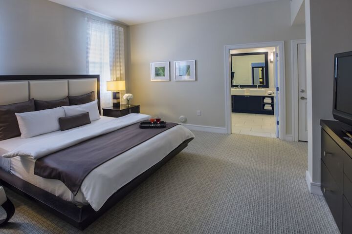 Room 18 of 46