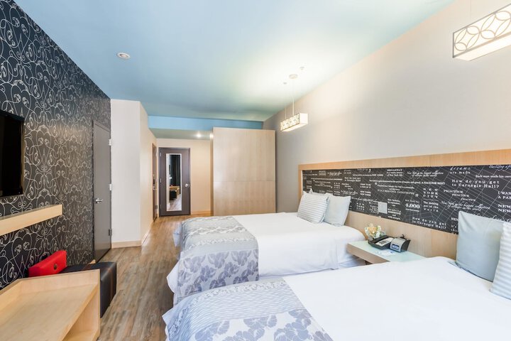 Room 20 of 37