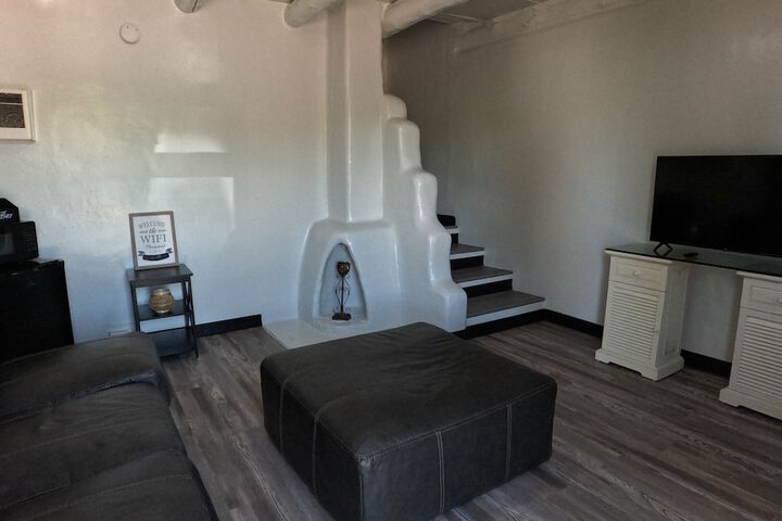 Room 44 of 66