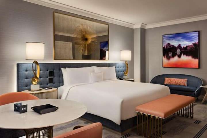 Room 45 of 182