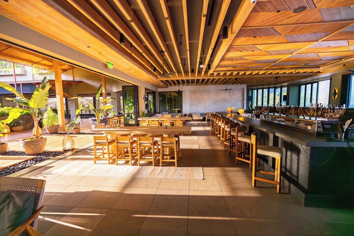 1 Hotel Hanalei Bay
