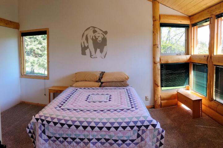 Bear Den Vacation Home
