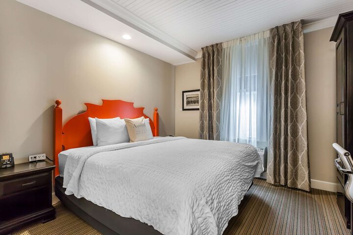 Room 45 of 60