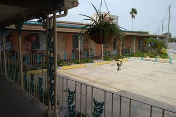Siesta Motel