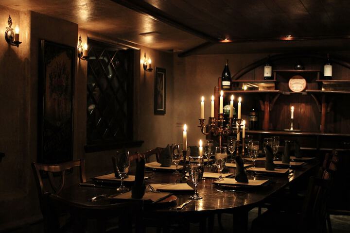Dining 44 of 46