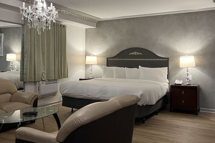 Room 46 of 62