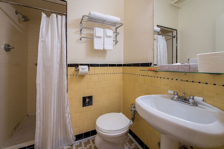 Room 28 of 55