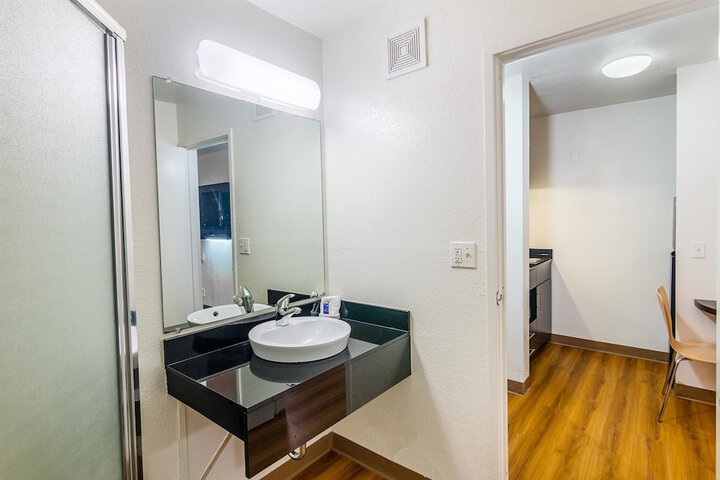 Room 20 of 40