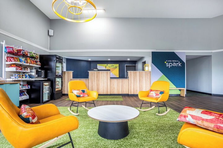 Spark by Hilton - Kent Seattle