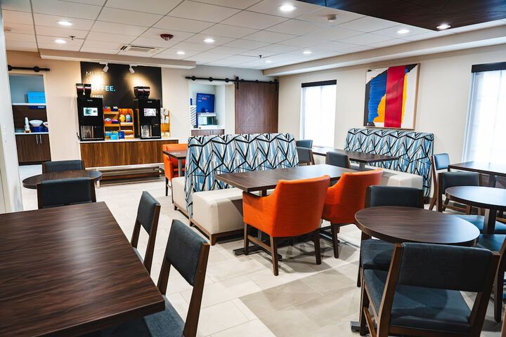 Holiday Inn Express Frazer - Malvern by IHG