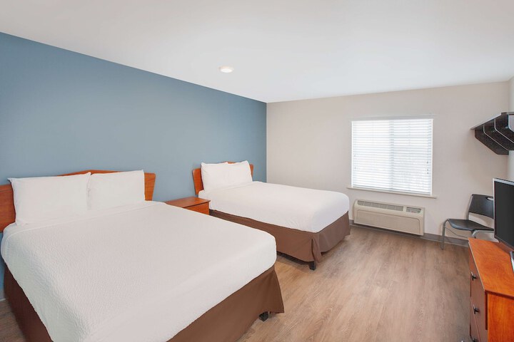 Room 9 of 17