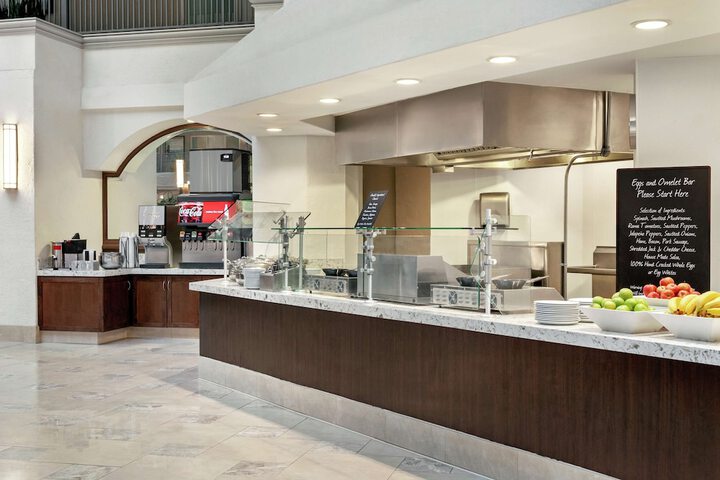 Embassy Suites by Hilton Santa Ana Orange County Airport