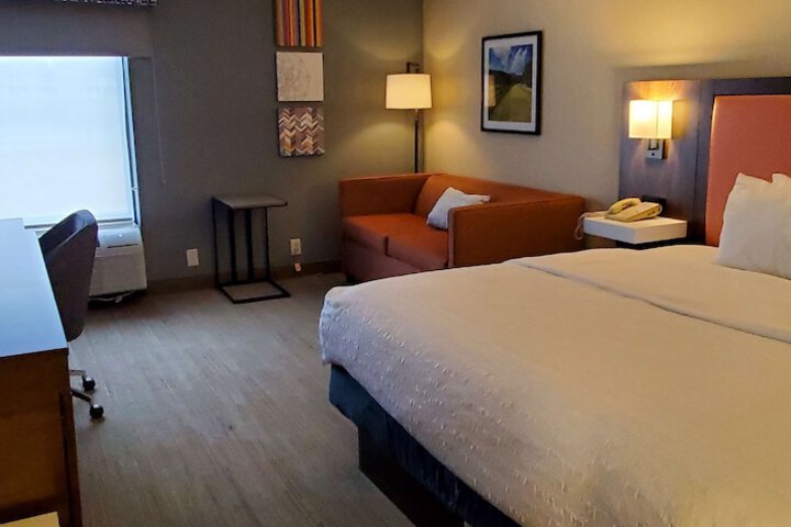 Hampton Inn Hillsville