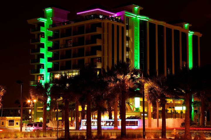 Hotel 19 of 101