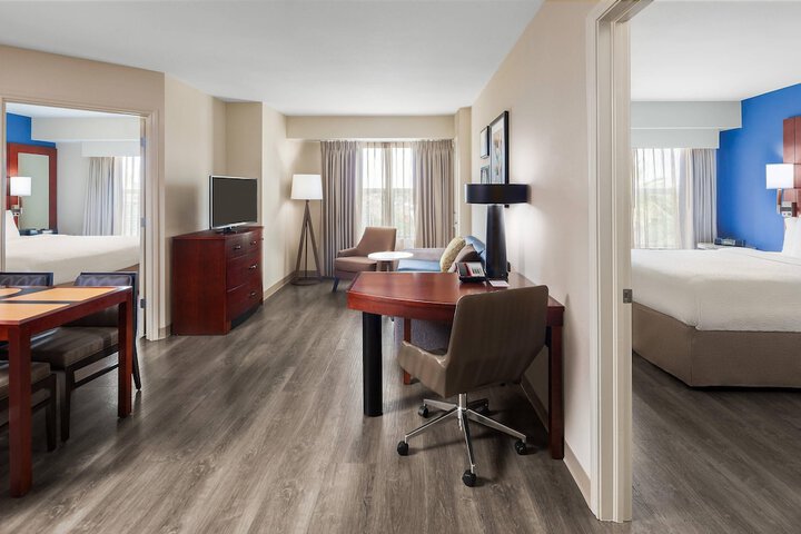 Room 14 of 27