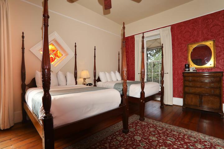 Malaga Inn