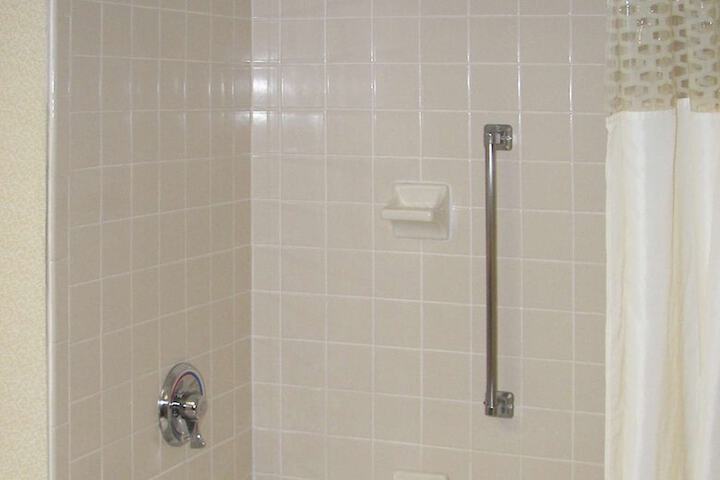 Room 9 of 29