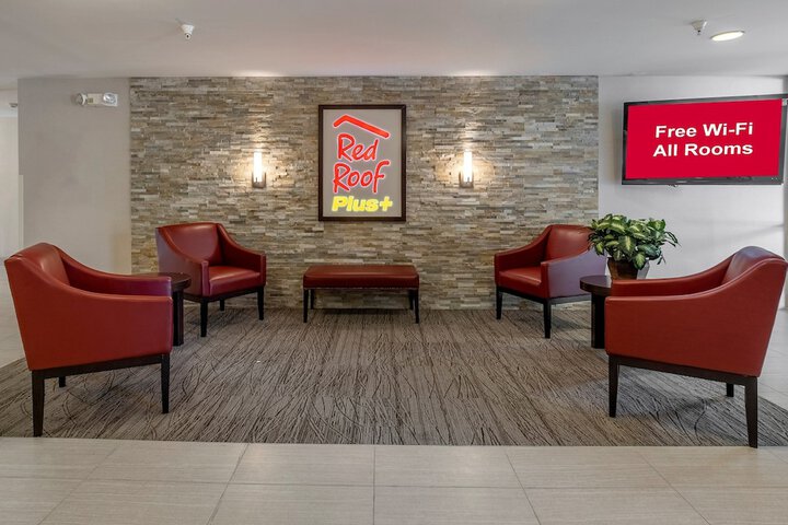 Red Roof Inn PLUS+ Boston - Mansfield / Foxboro