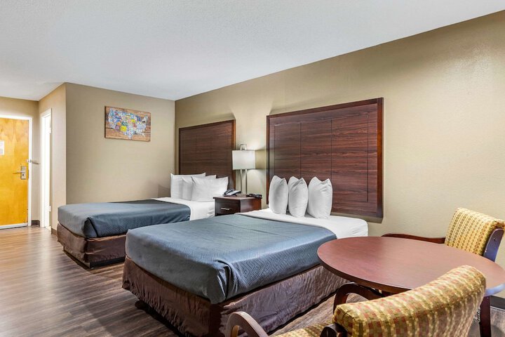 Room 5 of 23