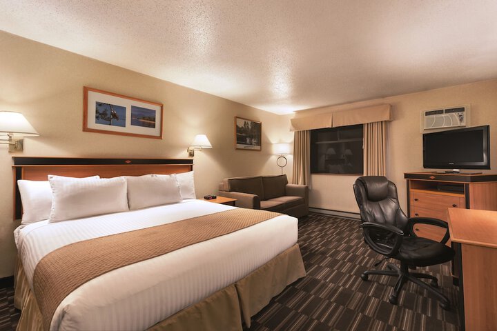 Days Inn by Wyndham Nanaimo