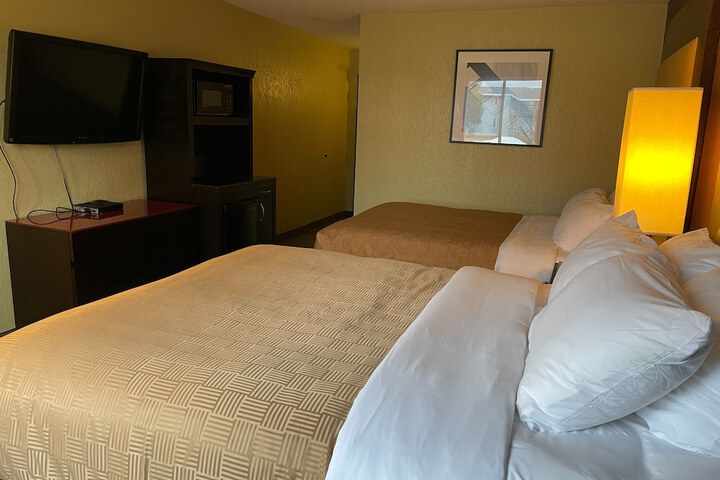 Room 12 of 42