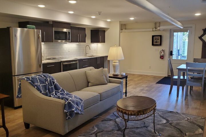 Room 8 of 22
