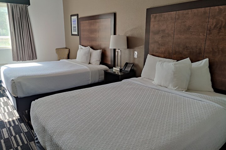 Room 14 of 37