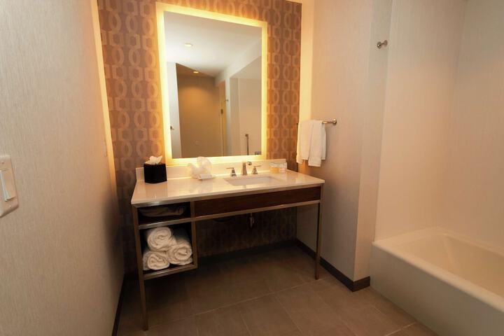 Room 42 of 56