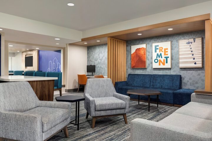 Holiday Inn Express Hotel & Suites NORTH FREMONT by IHG