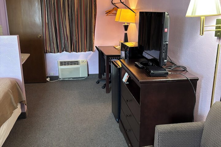 Budget Host Inn Somerset