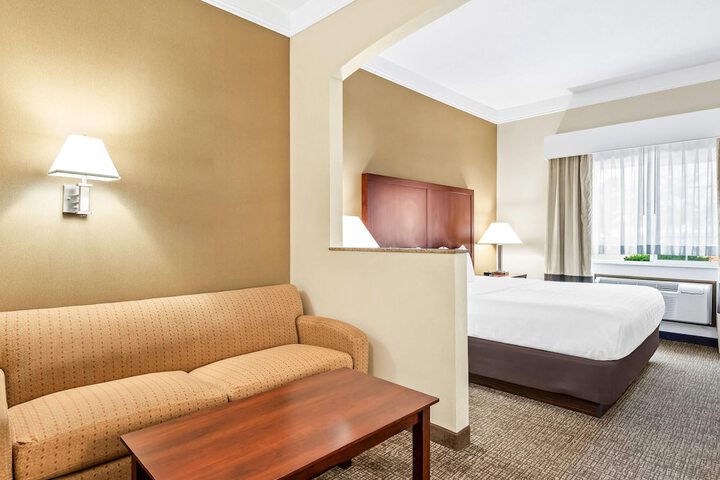 Comfort Suites Linn County