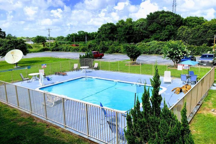 Pool 3 of 24