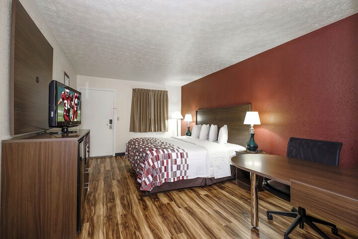 Room 10 of 24