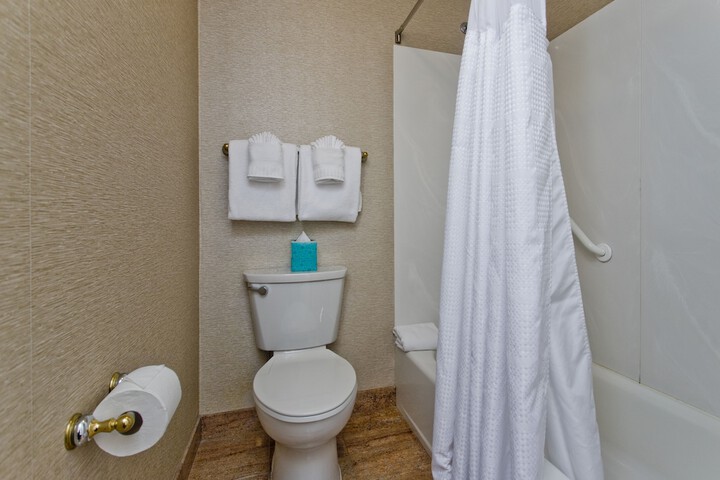 Room 15 of 47